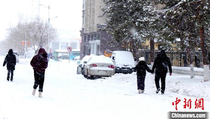 雪深26厘米 边城呼玛启动气象灾害（暴雪）三级应急响应